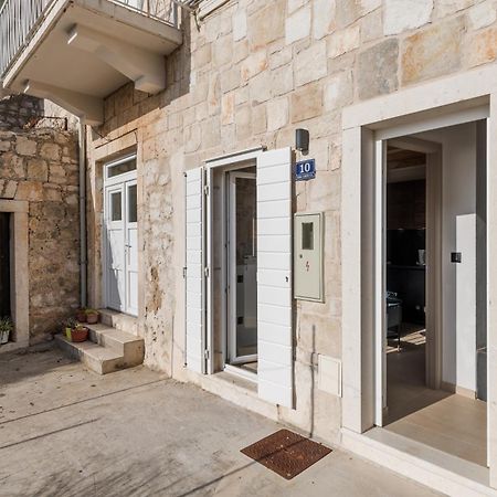 Tiny Secret House Apartment Komiza Exterior photo